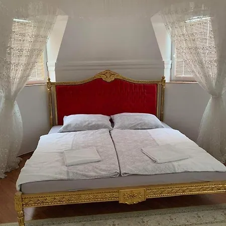 Kastely 酒店 凯斯特海伊